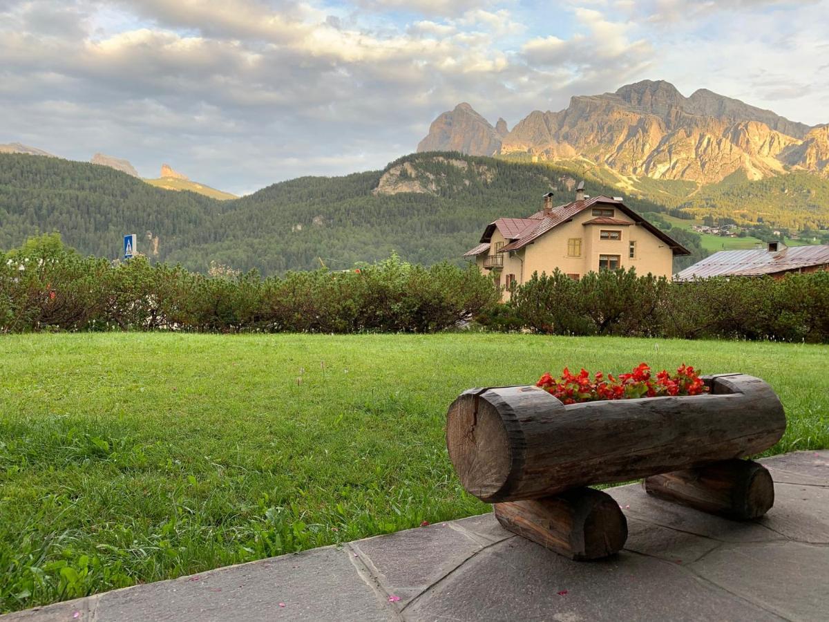 Casa Vacanze 5 Torri Cortina dʼAmpezzo Exterior foto