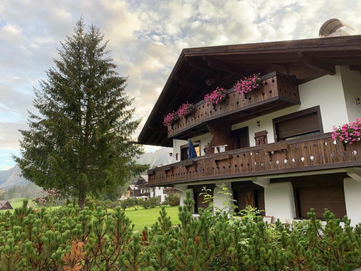 Casa Vacanze 5 Torri Cortina dʼAmpezzo Exterior foto